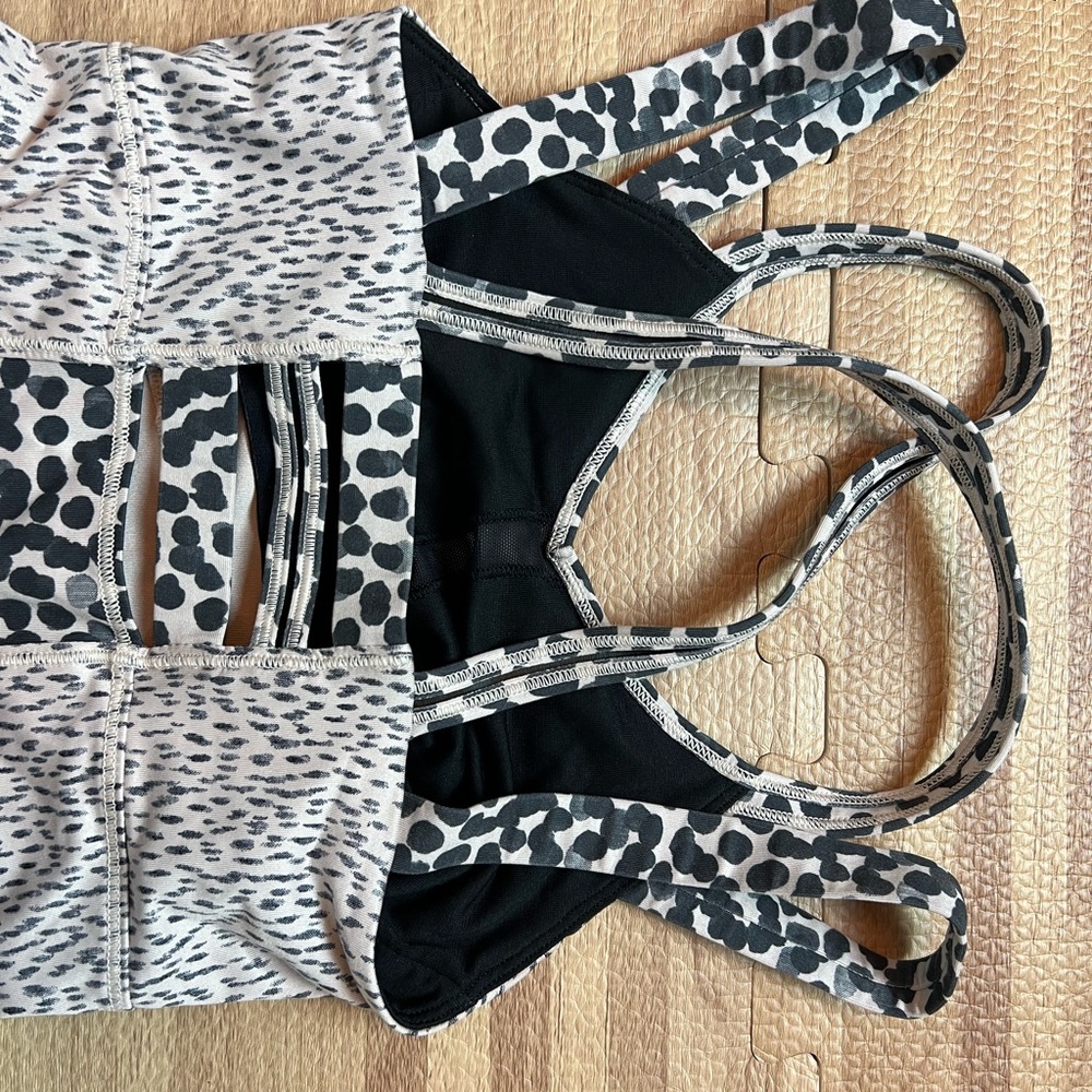 Lululemon Tank size 2